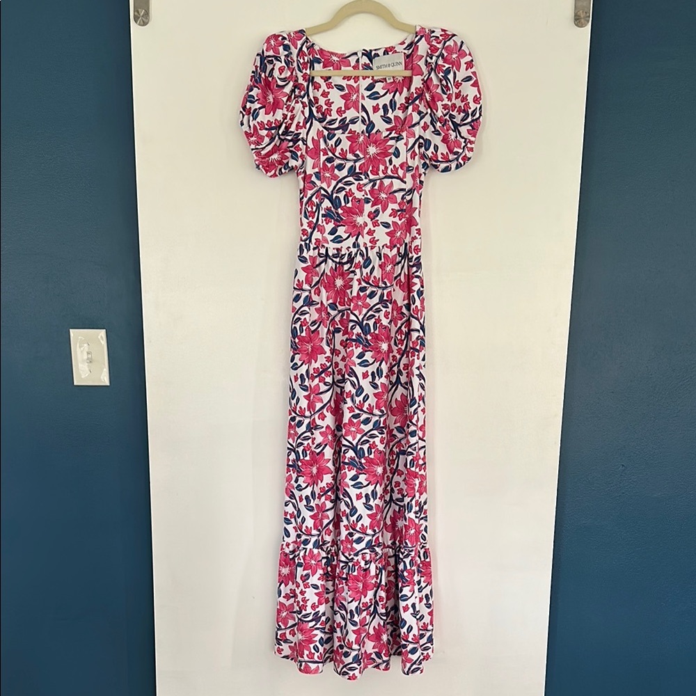 Floral Puff-Sleeve Maxi Dress in Pink & Navy